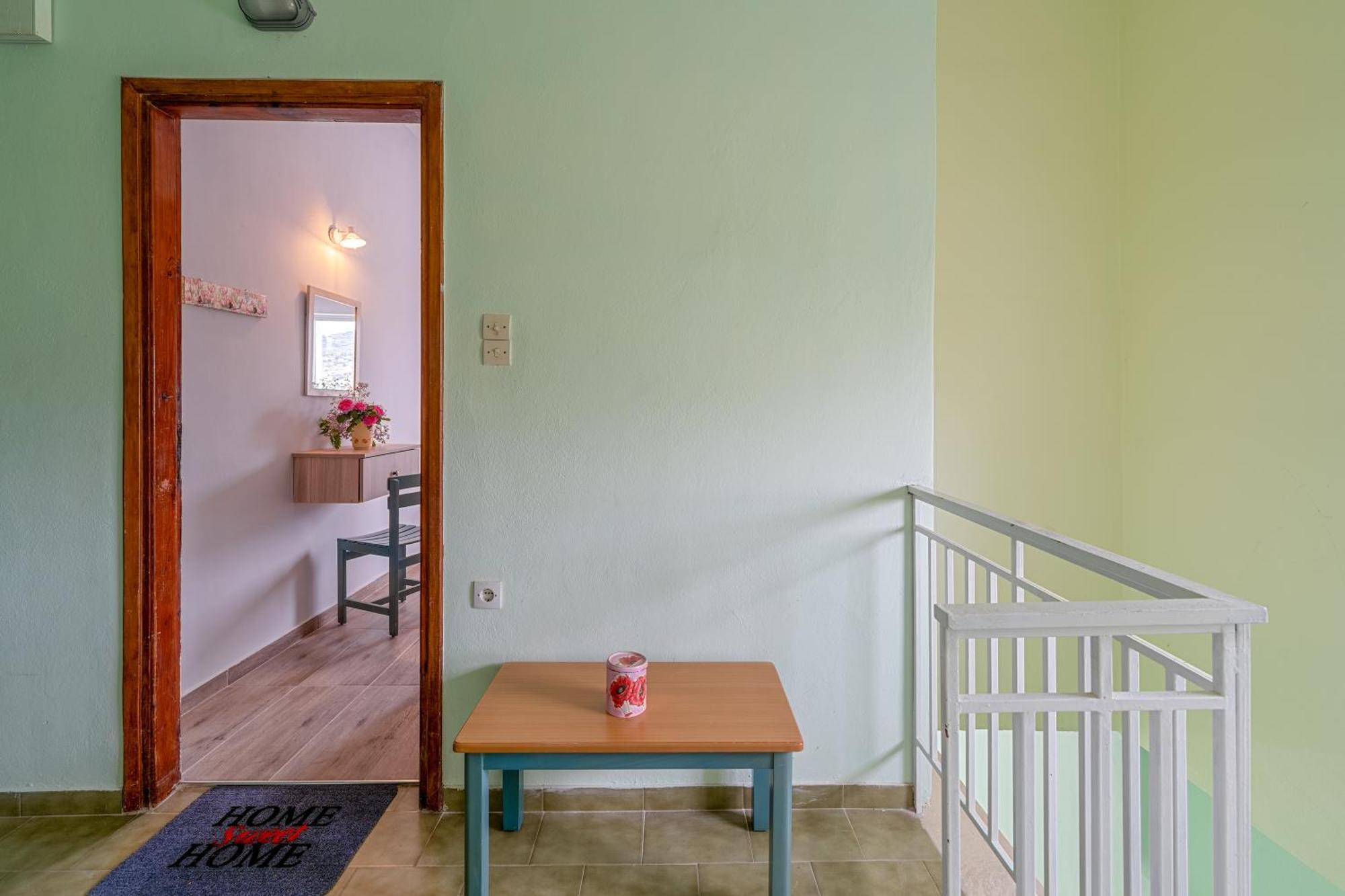 Laconia Domus - Plytra ภายนอก รูปภาพ