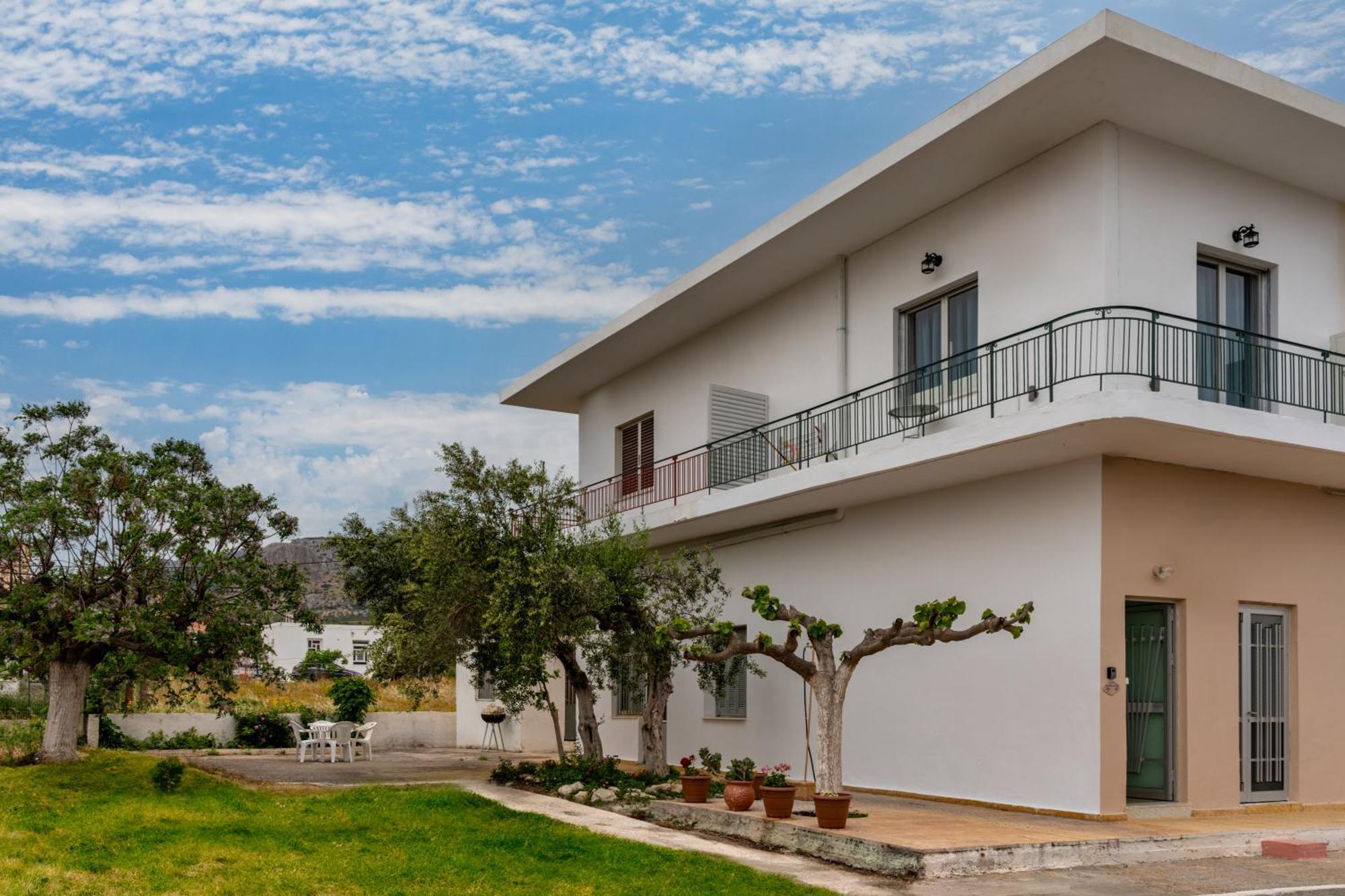 Laconia Domus - Plytra ภายนอก รูปภาพ